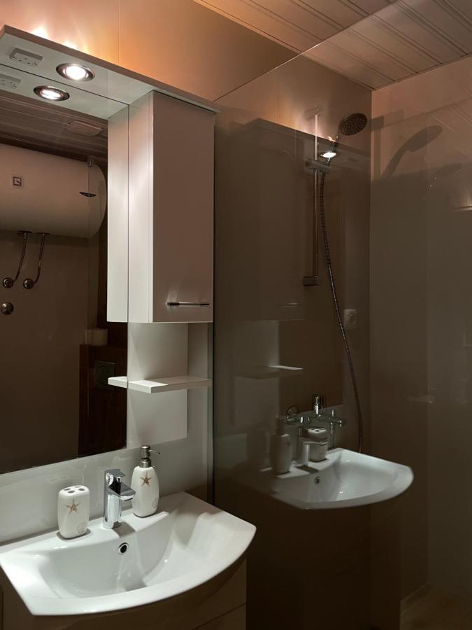 סקופיה Golden Apartment מראה חיצוני תמונה